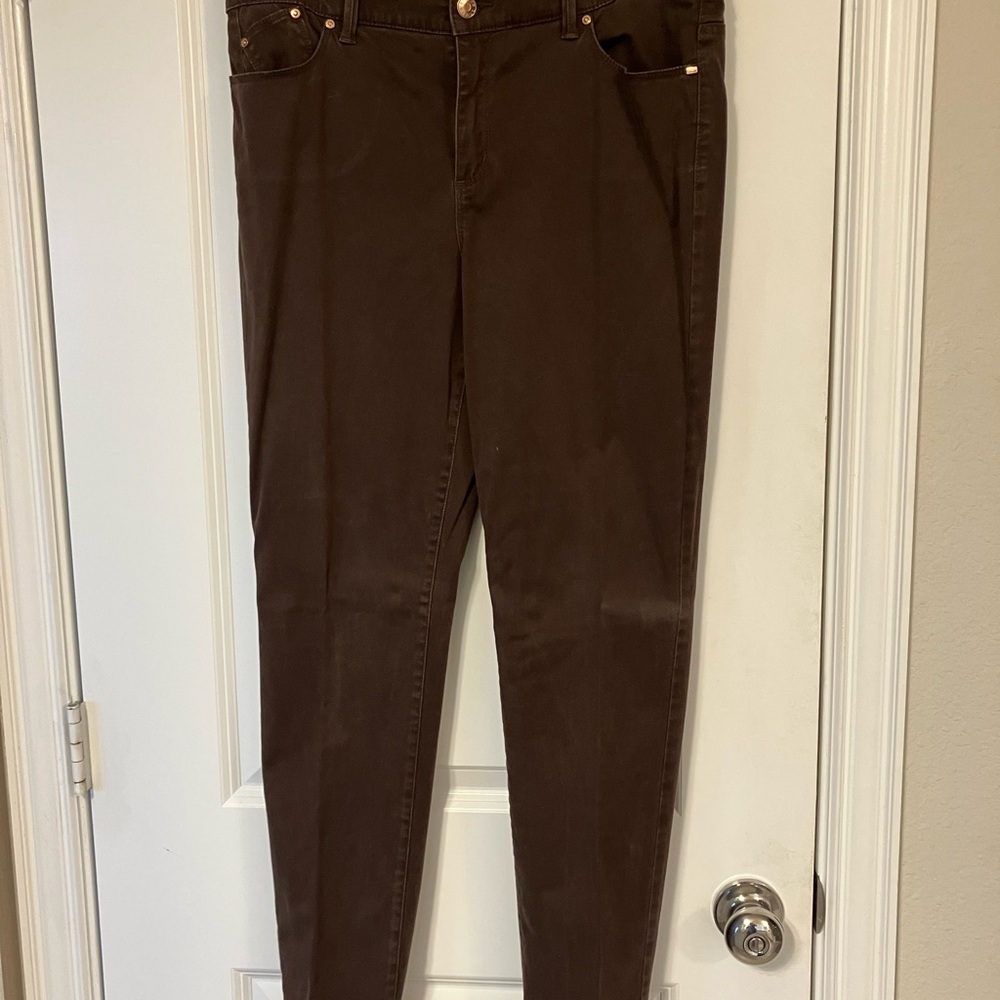 Chicos size 1 brown jeans/jeggings.